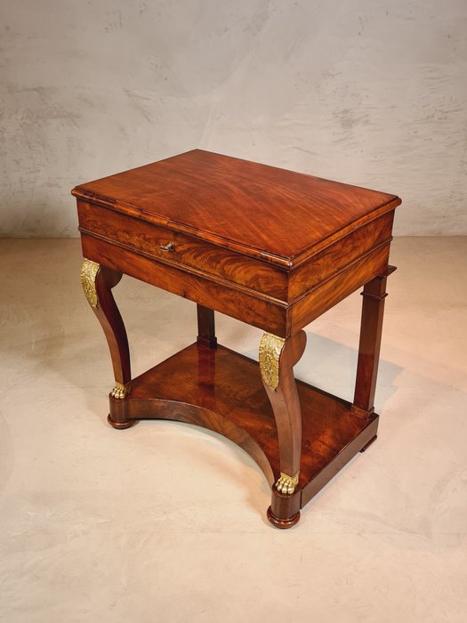 Preview of the first image of Toilet/handicraft table - Empire - Brass, Mahogany - 1810-1820.