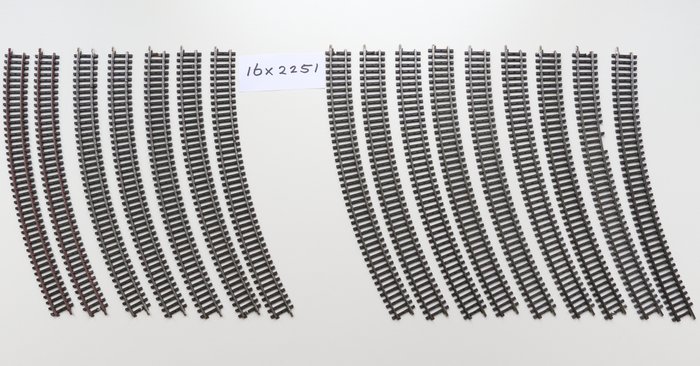 Image 2 of Märklin H0 - 2241/2251/2274 - Tracks - 55 curved K rails of the series 2200