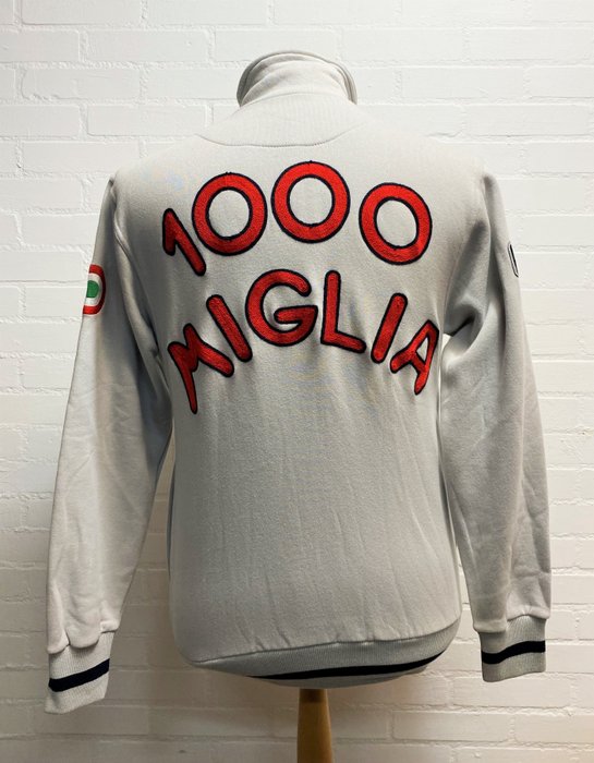 Image 2 of Clothing - Mille Miglia sweat-jacket. Officiële 1000 Miglia merchandise.