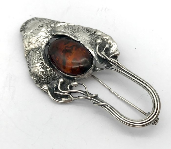 Preview of the first image of 925 Silver - Brooch - Baltic amber.