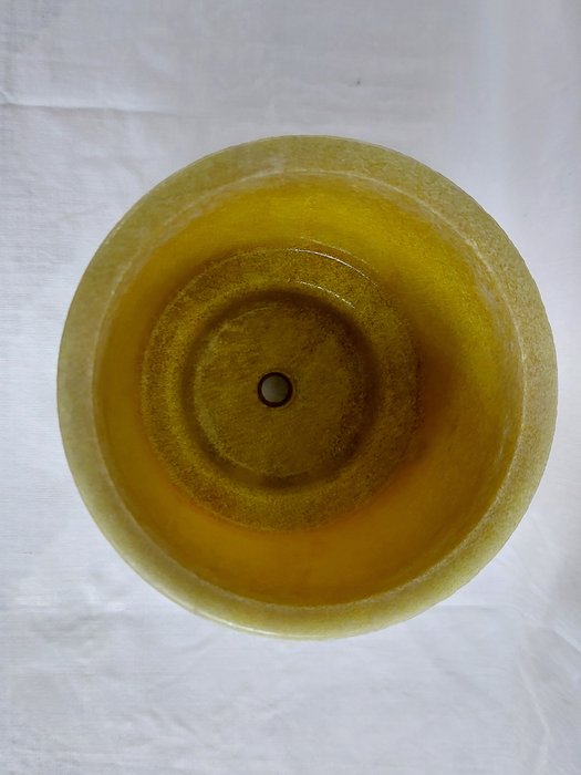Image 3 of A.D. Copier - Glasfabriek Leerdam - Art Deco graniver green yellow cactus pot (height 9.9 cm diamet