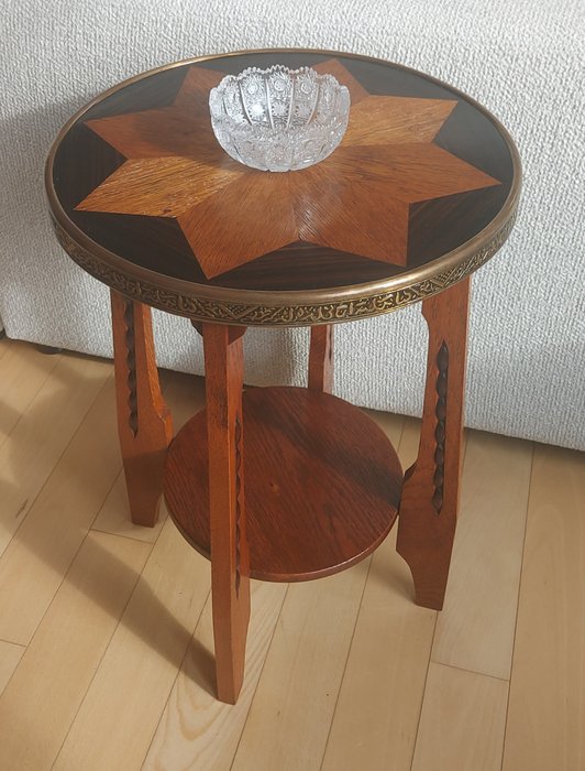 Image 2 of Side table, Amsterdam School