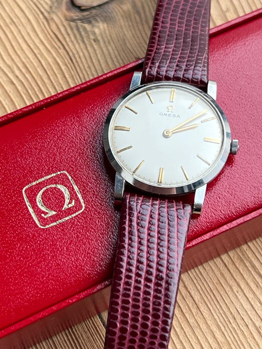 Preview of the first image of Omega - Dress Watch - "NO RESERVE PRICE" - 14371 - Men - 1950-1959.