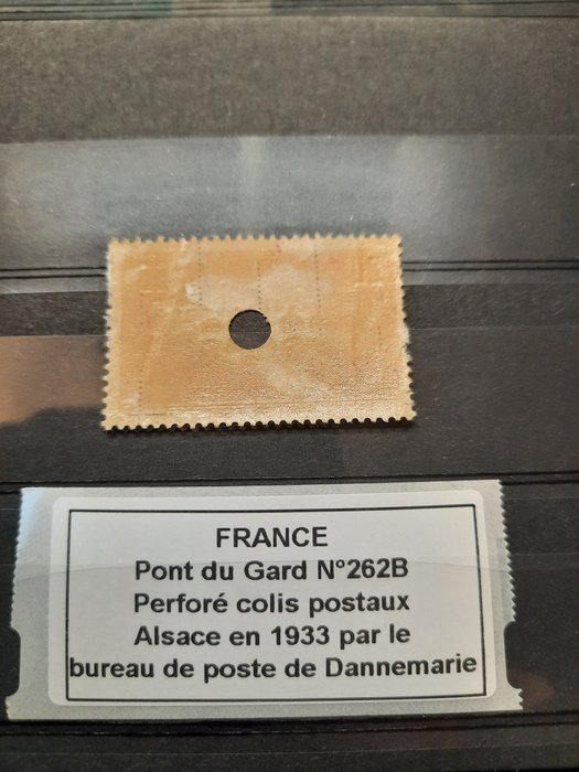 Image 2 of France 1930/1930 - Rare - Pont du Gard N°262B perforé colis postaux Alsace 1933 Côte Y/T 1250 €