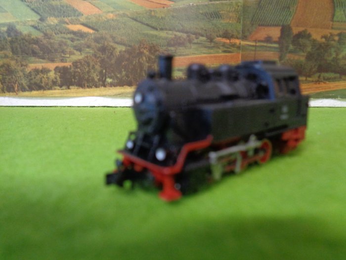Image 2 of Arnold, Fleischmann, Trix N - Steam locomotive - BR 80 with various cars - DB, DR (DDR)