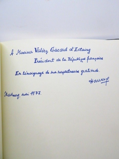 Preview of the first image of Zoltan-Étienne Harsany [Exemplaire de Valéry Giscard d'Estaing] - La vie à Strasbourg sous le Consu.