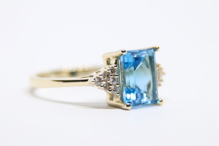Image 2 of Ladies Vintage Solid - 9 kt. Yellow gold - Ring - 3.30 ct Topaz - Diamonds