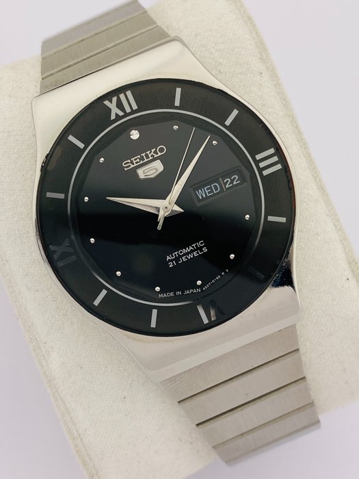 Seiko - 5 - Automatic - Day/Date - 4227-00K0 - Heren - 1980-1989