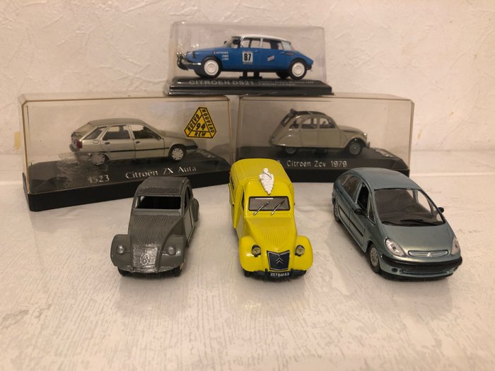 Preview of the first image of Norev, Dinky toys, Solido - 1:43 - 6 different Citroën.