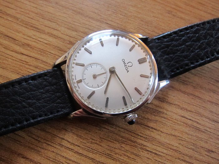 Preview of the first image of Omega - R 17.8 - 2295 - Unisex - 1901-1949.