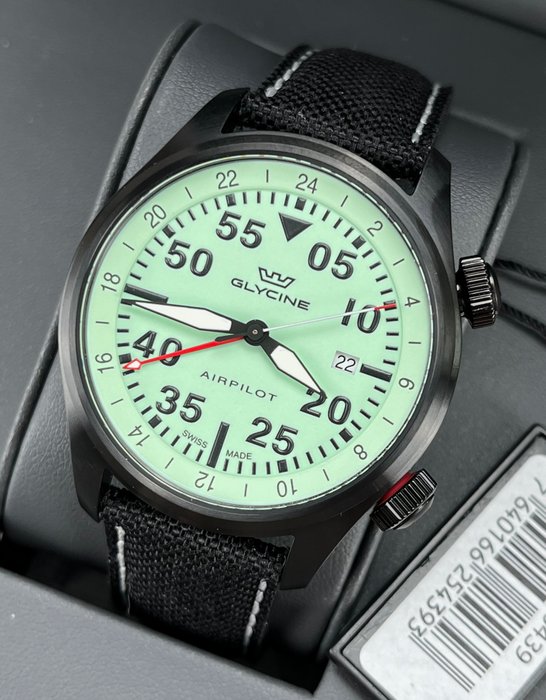 Preview of the first image of Glycine - Airpilot GMT Date ‘NO RESERVE PRICE’ - GL0439 - Men - 2011-present.