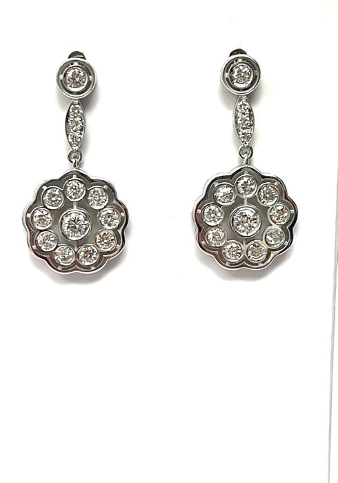 Preview of the first image of 18 kt. White gold - Earrings - 0.92 ct Diamond.
