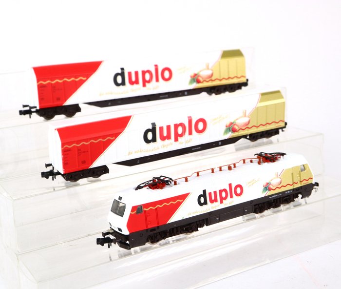 Preview of the first image of Arnold N - 0368 - Train set - BR 127 001-6 with two sliding wall wagons - Duplo.