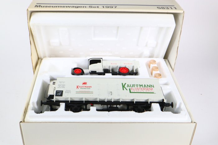 Image 3 of Märklin 1 - 58311 - Freight wagon set - Boxcar "Kauffmann" with vehicle - DRG