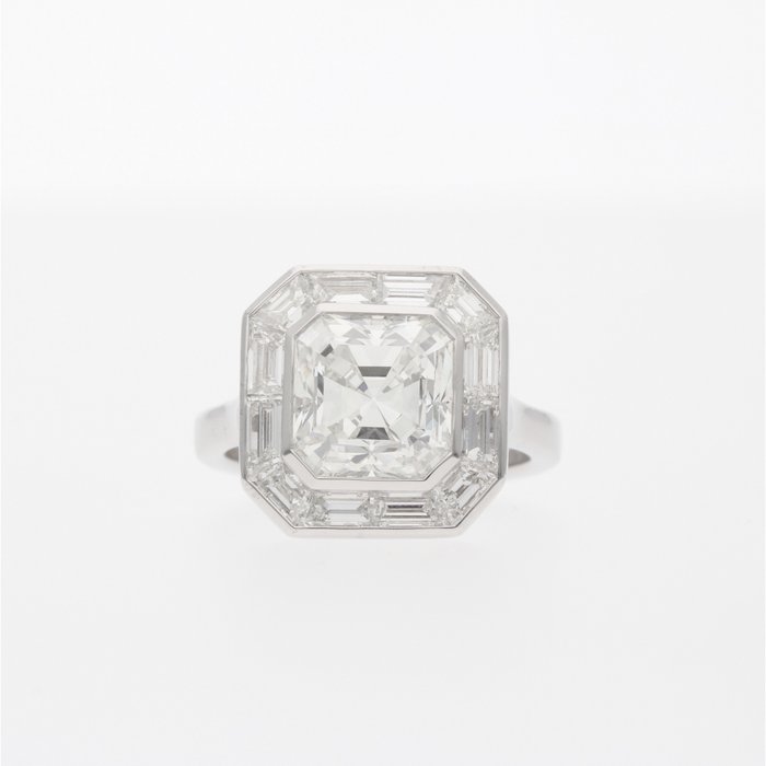 Preview of the first image of White gold - Ring - 3.97 ct Diamond - Diamonds.