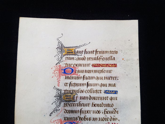 Image 3 of (French Atelier) - Manuscript; One illuminated leaf from a book of hours - XV century