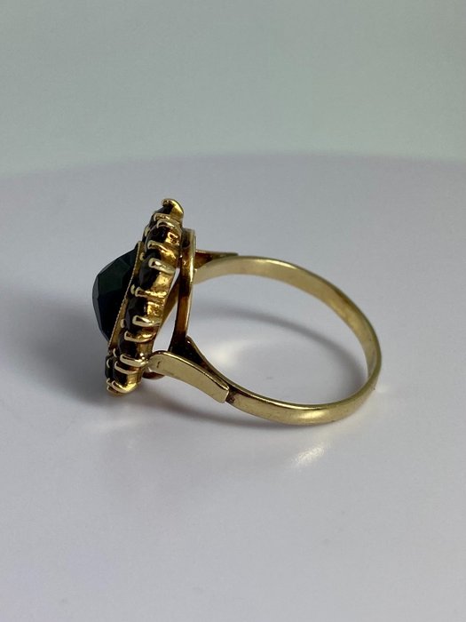 Image 3 of 14 kt. Gold, Yellow gold - Ring Garnet