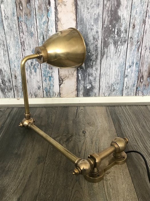 Image 3 of Swivel arm wall map reading lamp (1) - Brass - Mid 20th century