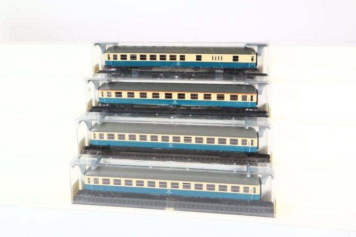 Image 3 of Röwa H0 - 3311/3312 - Passenger carriage - Four passenger carriages - DB