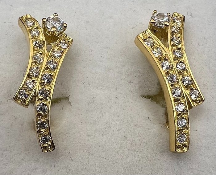 Image 3 of NO RESERVE PRICE - 18 kt. Yellow gold - Earrings - 0.14 ct Diamond