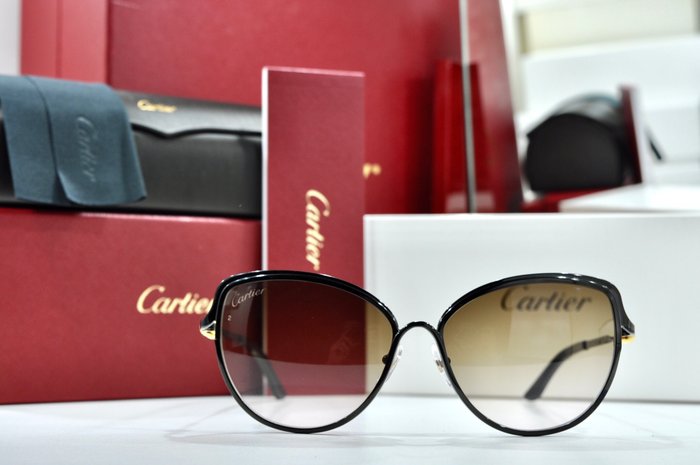 Cartier - Cartier Occhiali Lady Trinity ESW00045 Nero Palladium 3 Gold  Finish/grey Shaded - Gafas de sol