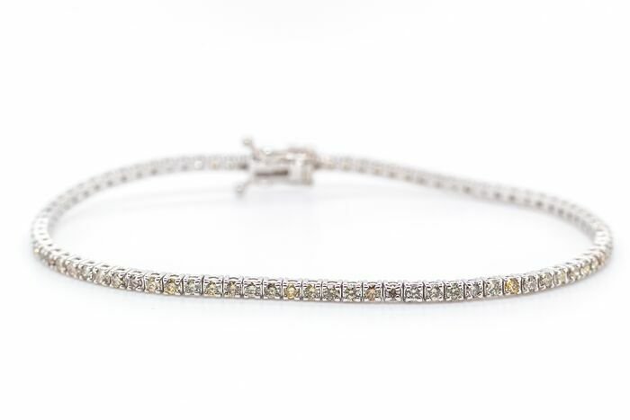 Preview of the first image of No reserve price - 1.77 tcw - 14 kt. White gold - Bracelet Diamond.