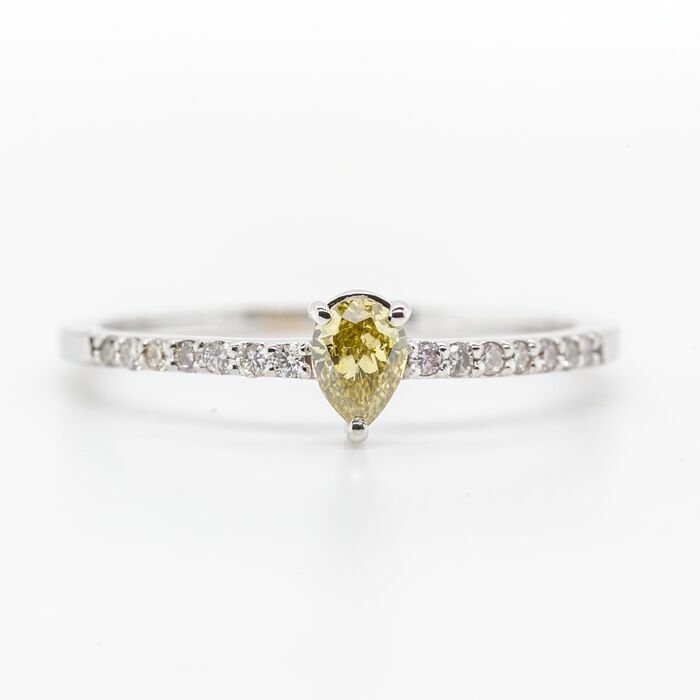Preview of the first image of No reserve price - 0.30 tcw - 14 kt. Yellow gold - Ring Diamond.