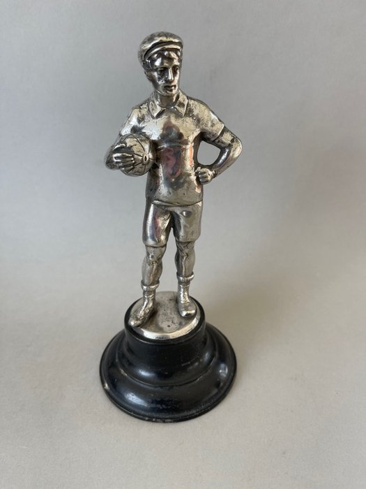 Preview of the first image of Art deco footballer statue 1925 (1).