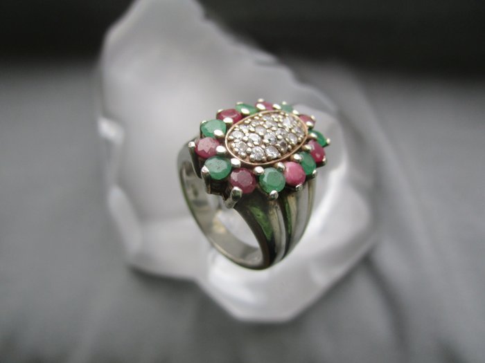 Image 3 of 925 Silver - Ring - Emeralds, Rubies, Rock Crystals