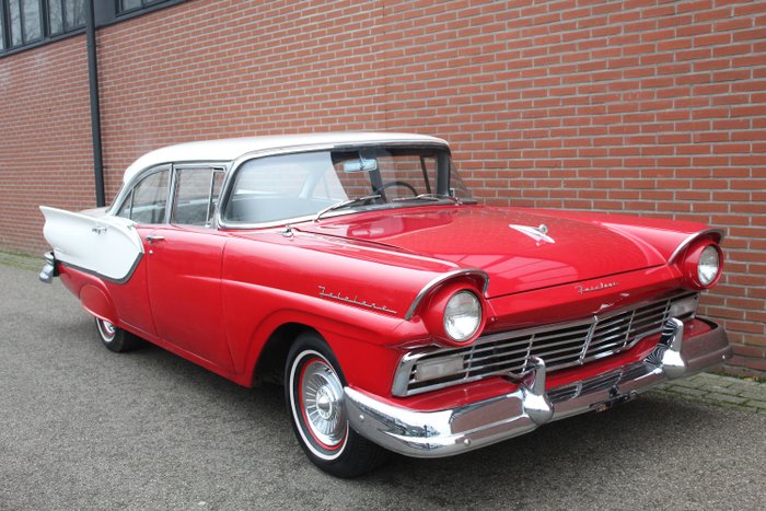 Image 3 of Ford - Fairlane - 1957