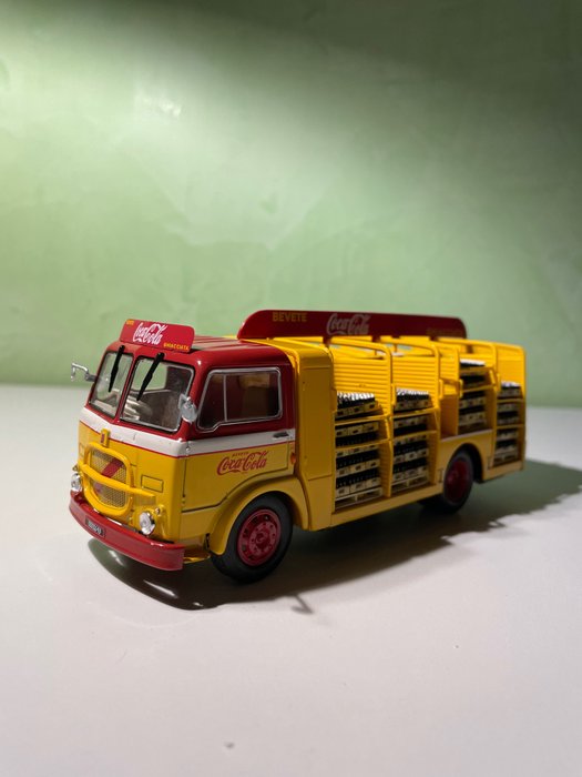 Preview of the first image of IXO - 1:43 - FIAT 645 N PASSO Z COCA COLA.