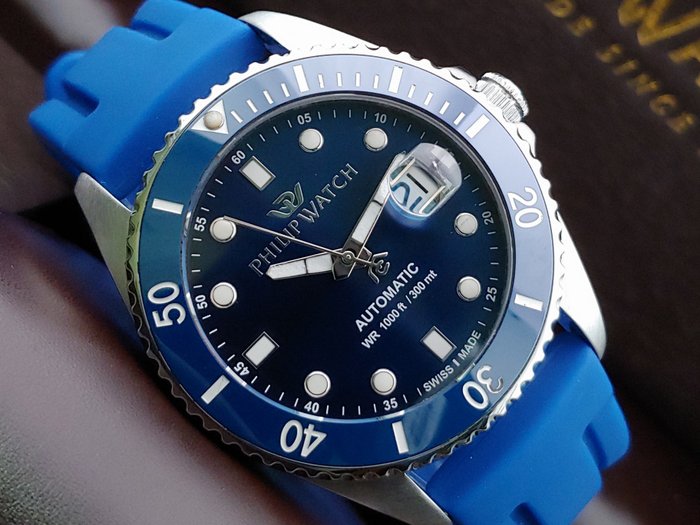 Preview of the first image of Philip Watch - Caribe Automatic - Diver 30ATM - WR 300 - 8223216002 - Men - 2011-present.