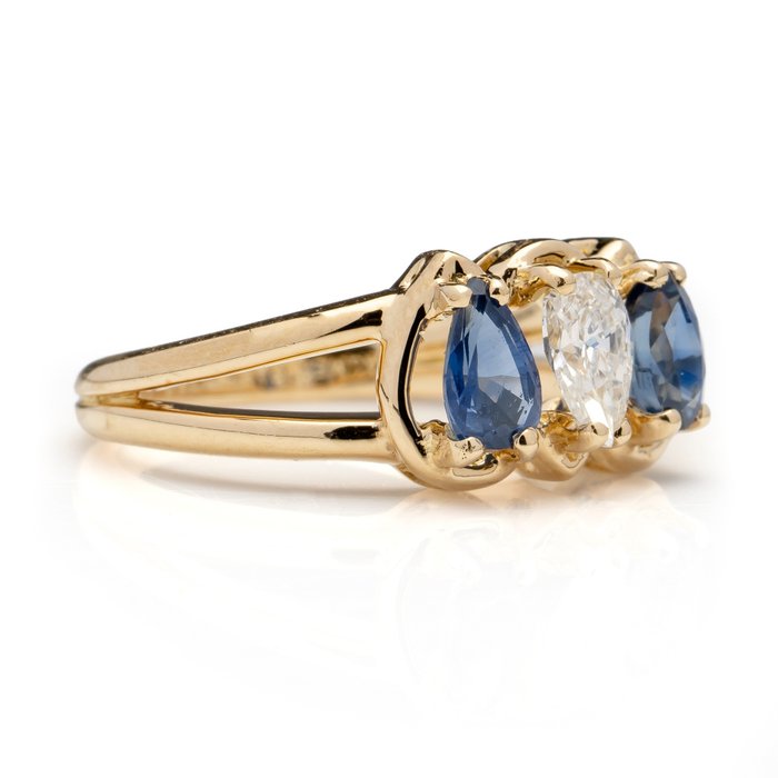 Image 3 of Chaumet diamond and sapphire - 18 kt. Yellow gold - Ring