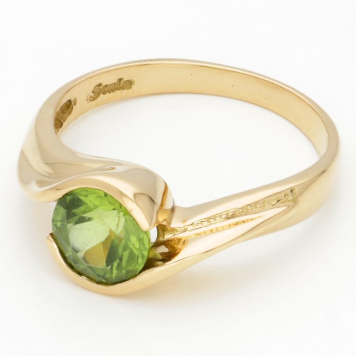 Preview of the first image of 18 kt. Gold - Ring - 1.29 ct Peridot.