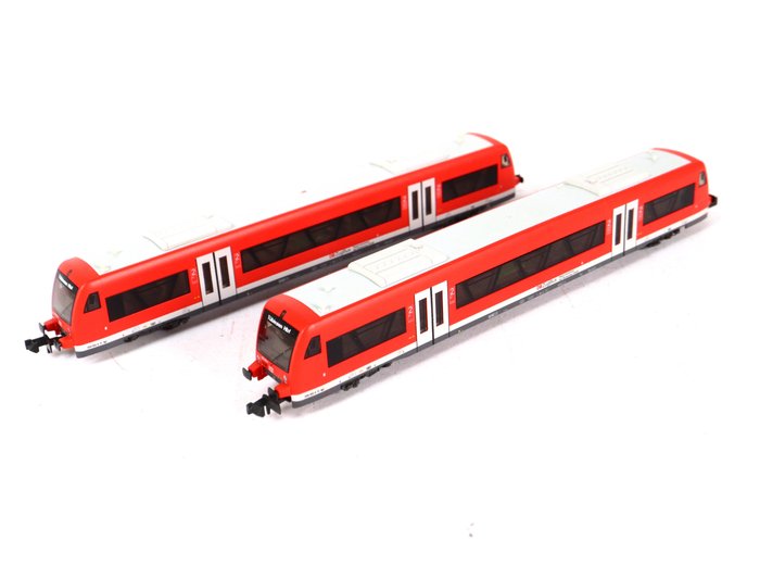 Preview of the first image of Bemo N - Train unit - Two dummy RegioShuttles "Zug Bus" - DB.