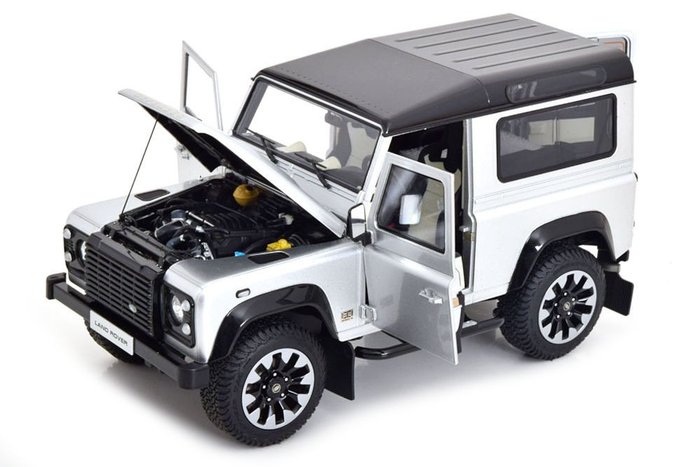 Image 2 of LCD Models - 1:18 - Land Rover Defender 90 Works V8 70th Edition