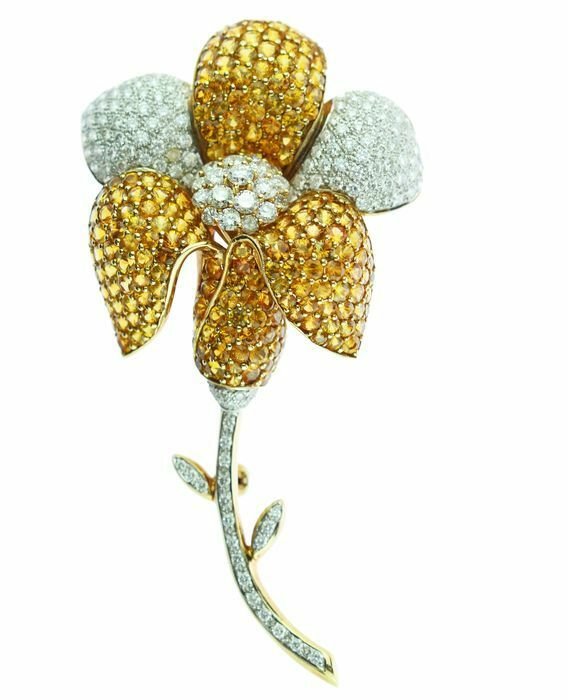 Preview of the first image of Intini Jewels - 18 kt. Gold, Yellow gold - Brooch - 17.00 ct Sapphire - Diamonds.