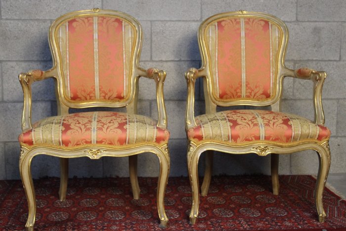 Preview of the first image of Armchair (2) - Louis XV Style - Walnut - Early 20th century.