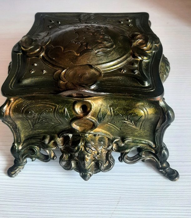 Preview of the first image of Patinated art nouveau jewelry box (2).