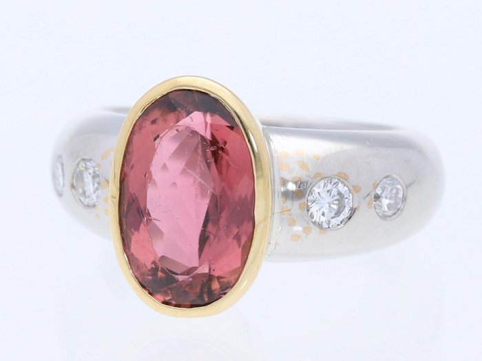 Image 3 of Designer Ring mit echtem Turmalin/Rubelit und echten weißen Brillanten - 18 kt. White gold - Ring T