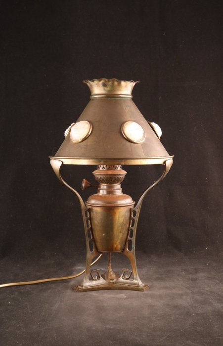 Image 2 of Antique copper Jugendstil lamp