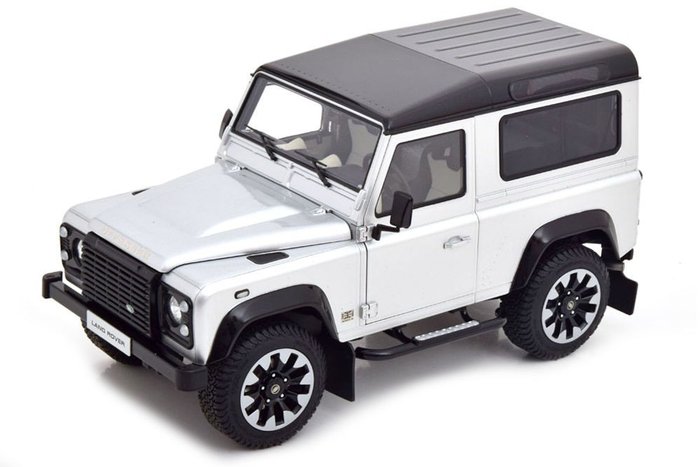 Preview of the first image of LCD Models - 1:18 - Land Rover Defender 90 Works V8 70th Edition.