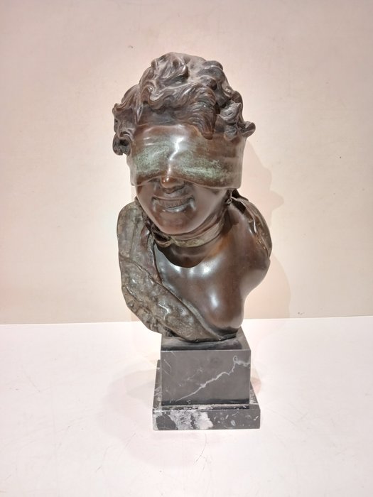 Preview of the first image of Tommaso Campajola (XIX-XX) - Sculpture, "Lady Luck" - Bronze, Marble - First half 20th century.