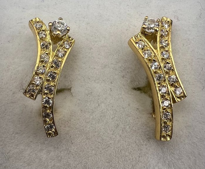 Preview of the first image of NO RESERVE PRICE - 18 kt. Yellow gold - Earrings - 0.14 ct Diamond.