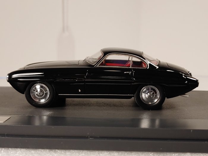 Image 3 of Matrix - 1:43 - Ghia Fiat 8V Supersonic 1954 - Limited Edition 177 or 408 Sold Out