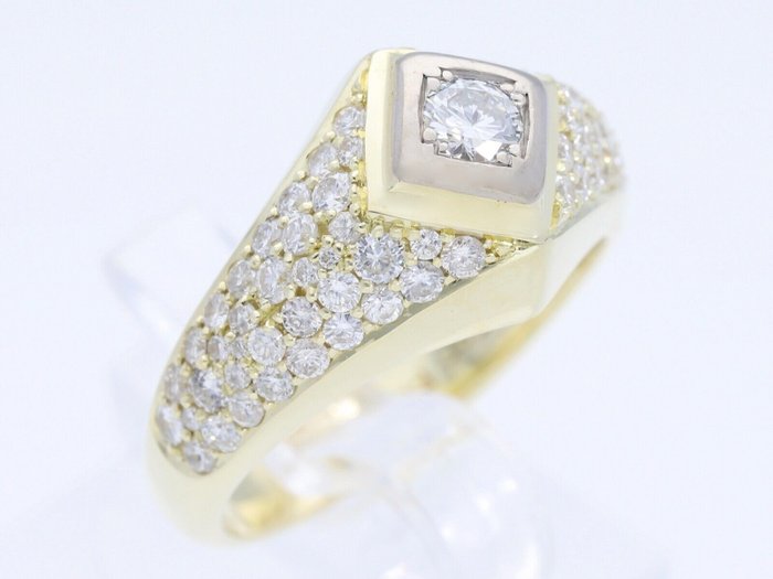 Preview of the first image of Vintage Deutschland um 1970 - 14 kt. Yellow gold - Ring - 1.17 ct Diamond.