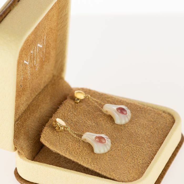 Image 2 of Intini Jewels - 18 kt. Gold, Yellow gold - Earrings - 4.00 ct Tourmaline - Mother of Pearl