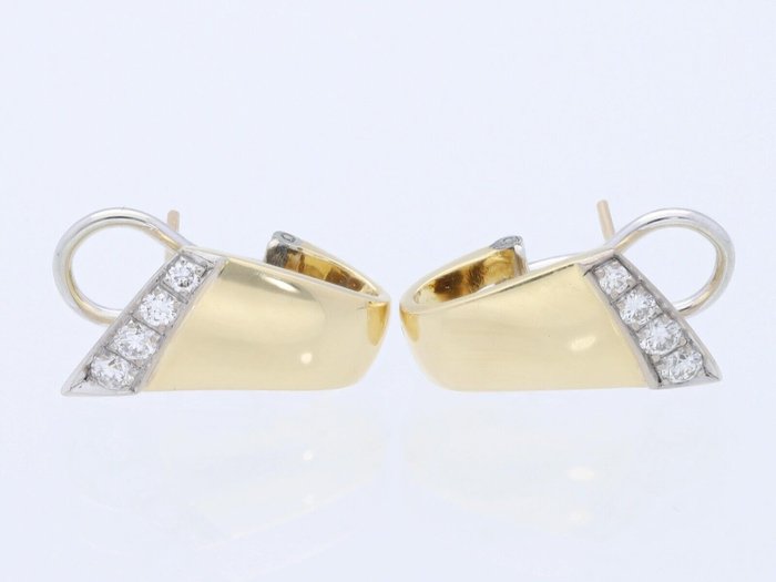 Preview of the first image of 18 kt. Yellow gold - Earrings - 0.40 ct Diamond.