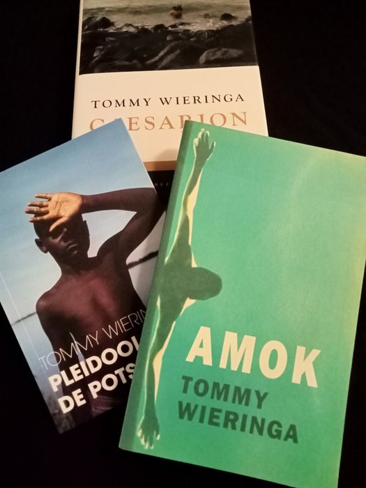 Preview of the first image of Tommy Wieringa - Lot met 3 schaarse 1e drukken: Amok, Caesarion & Pleidooi voor de potscherf - 1997.