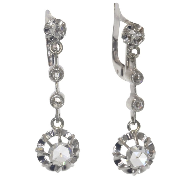 Preview of the first image of NO RESERVE PRICE - 18 kt. White gold - Earrings Diamond - Vintage 1920's Art Deco.